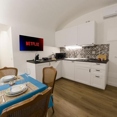 Apartamento Centro-5Stelle 10 Minuti Dal Mare A Piedi Savona Exterior foto