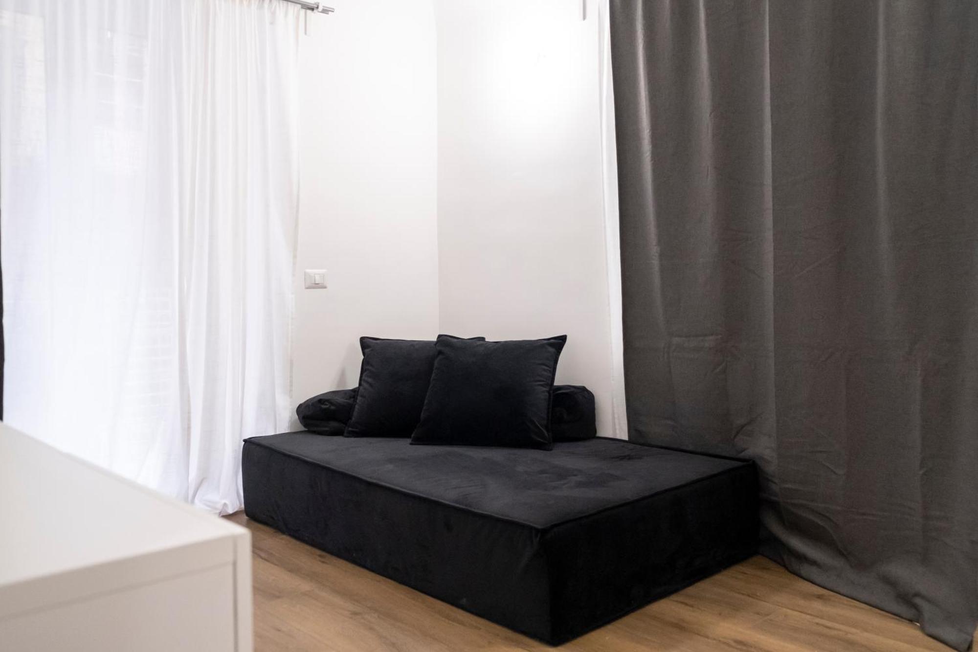 Apartamento Centro-5Stelle 10 Minuti Dal Mare A Piedi Savona Exterior foto