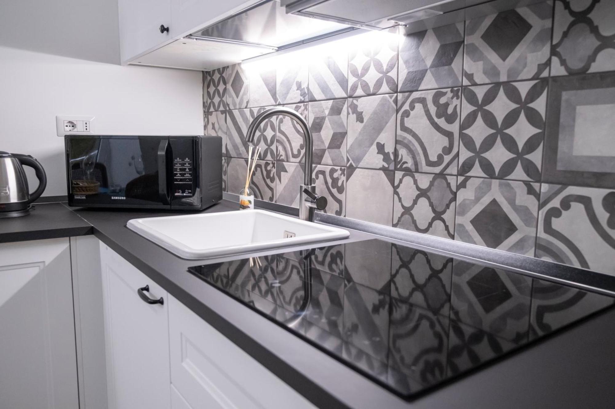 Apartamento Centro-5Stelle 10 Minuti Dal Mare A Piedi Savona Exterior foto
